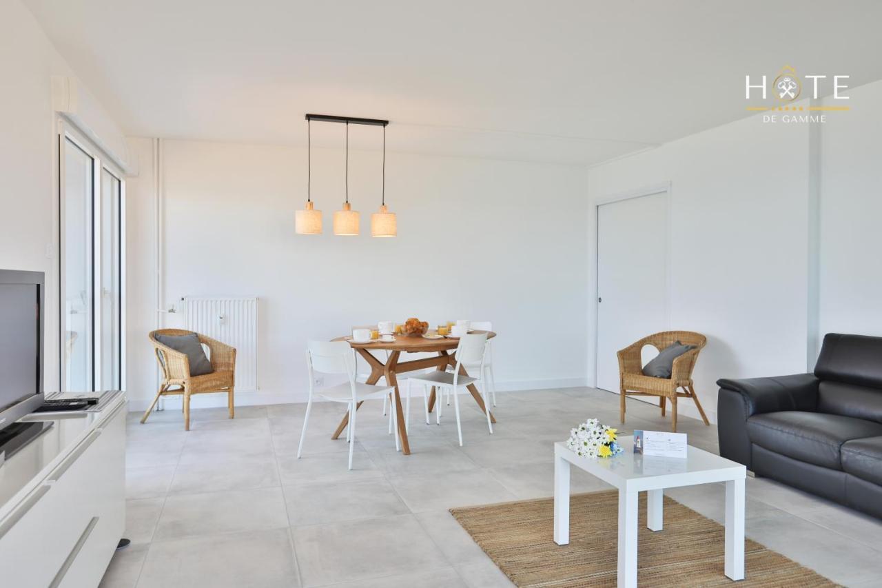 Appartement De Caractere, Superbe Vue Mer 280° La Chaume ภายนอก รูปภาพ