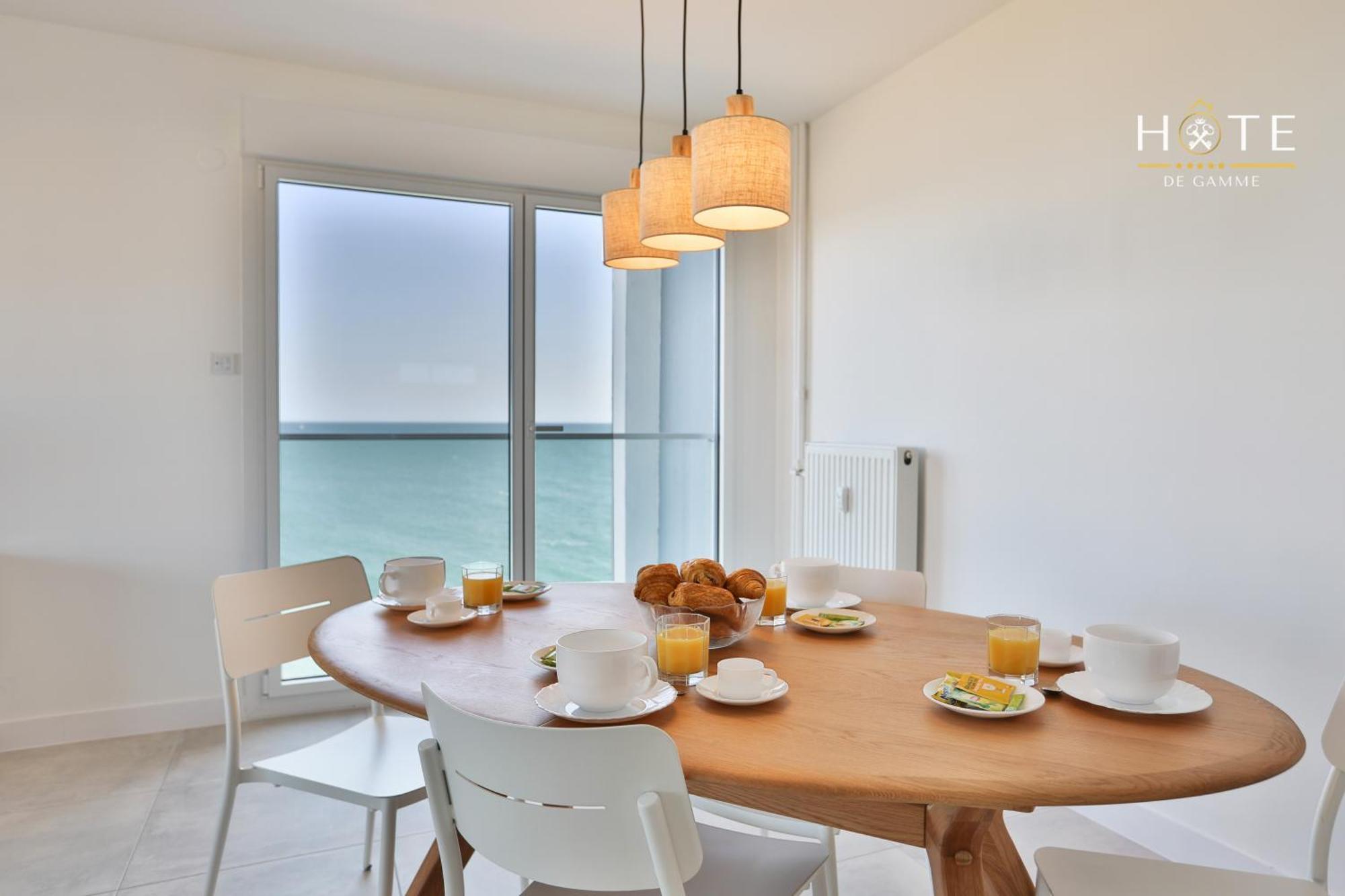 Appartement De Caractere, Superbe Vue Mer 280° La Chaume ภายนอก รูปภาพ