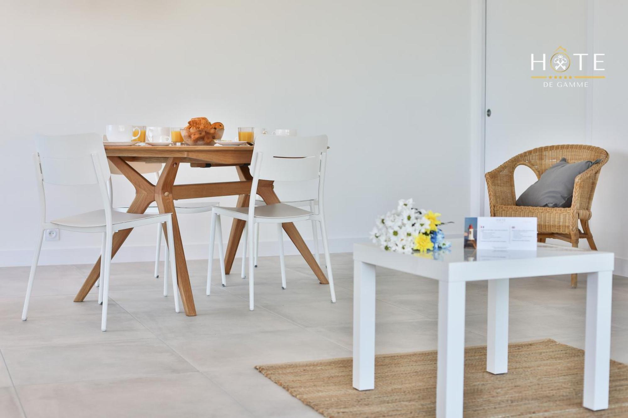 Appartement De Caractere, Superbe Vue Mer 280° La Chaume ภายนอก รูปภาพ