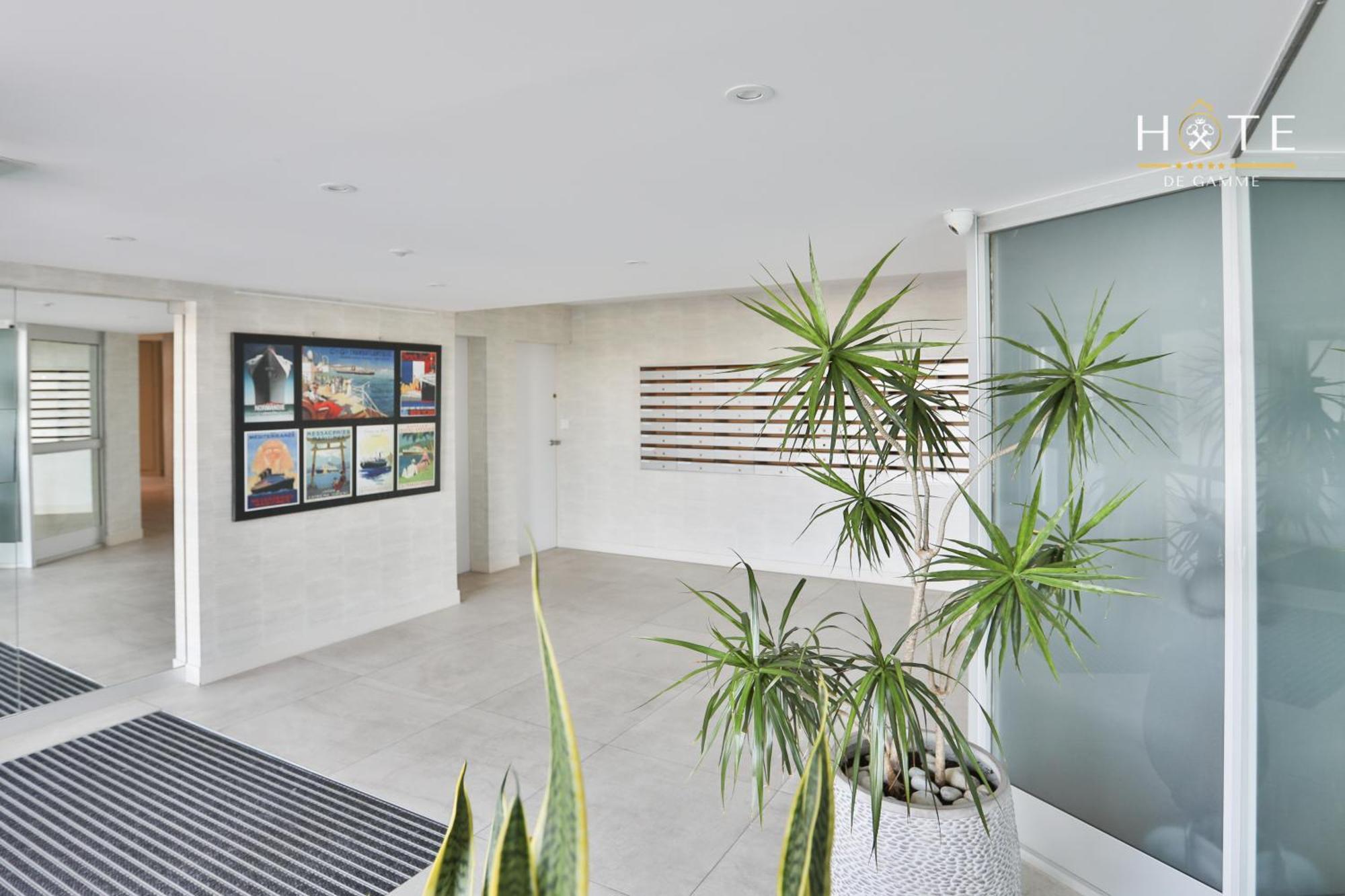 Appartement De Caractere, Superbe Vue Mer 280° La Chaume ภายนอก รูปภาพ